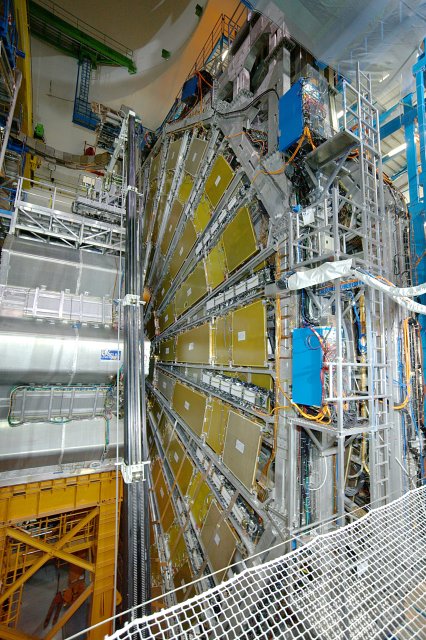 CERN 2013 gallery image S057.jpg