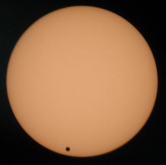 Venus transits the Sun: 2004-06-08 05:57 UTC