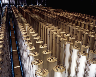 Uranium enrichment centrifuge cascade