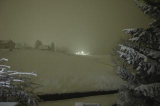 Snow, 2005-04-17, night