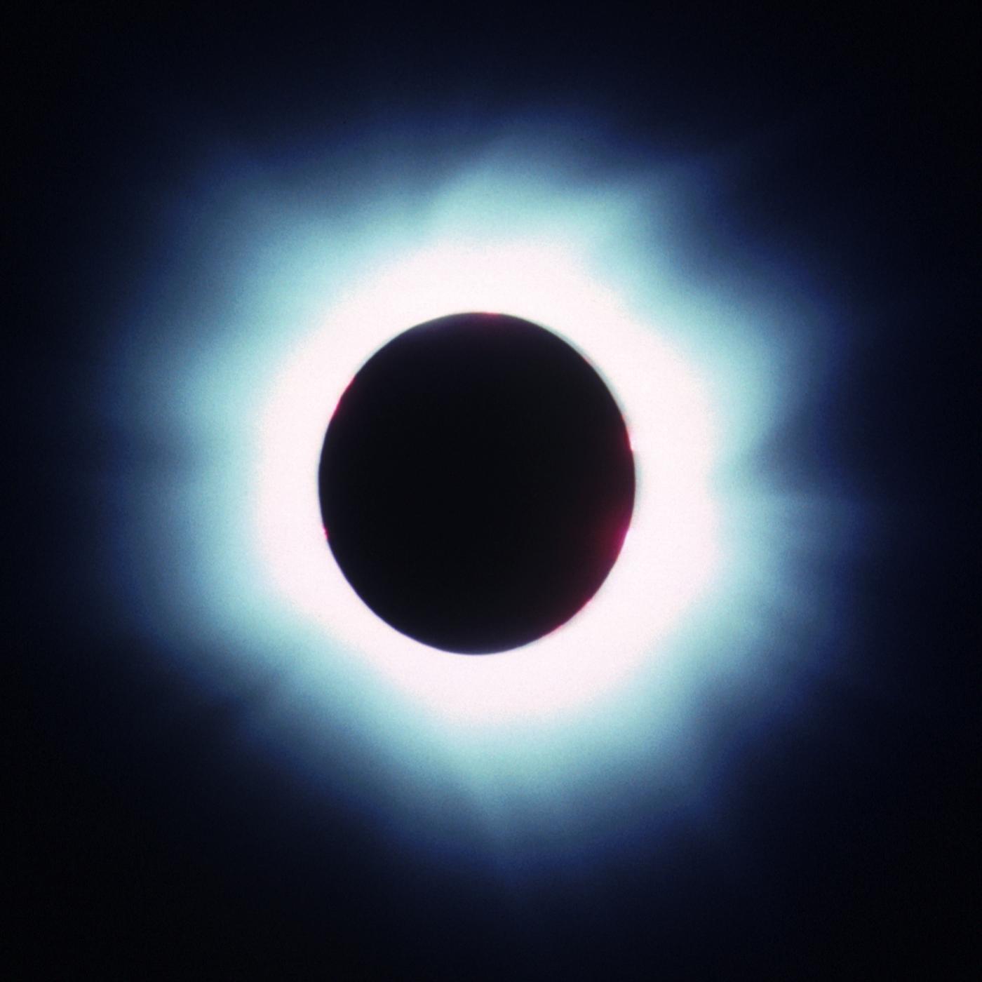 Large size eclipse image