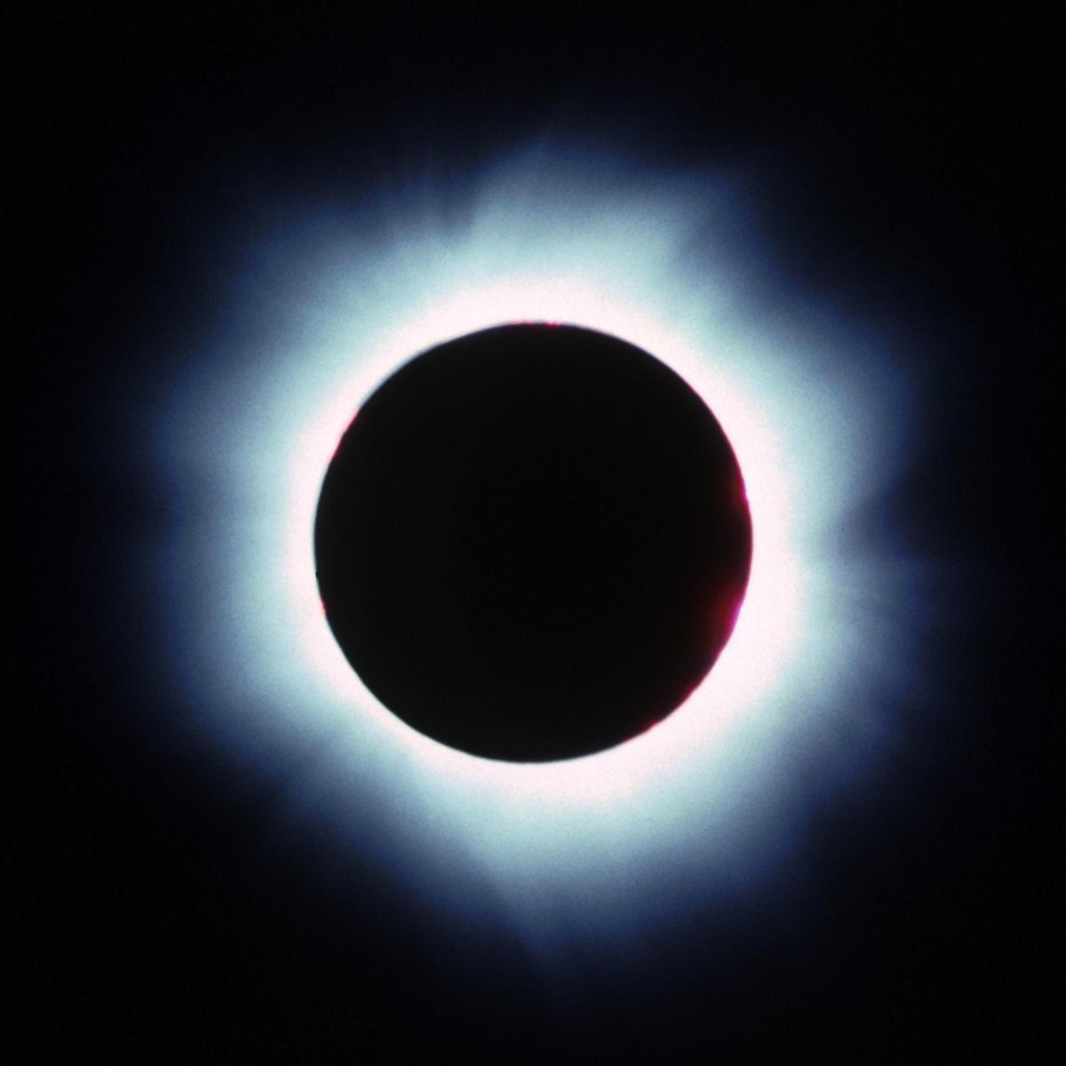 Large size eclipse image