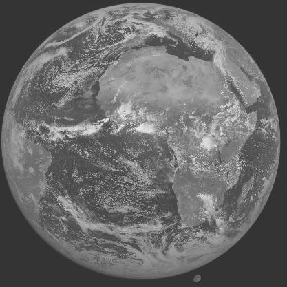 Meteosat-7 imagery for 2005-04-23 12:00 UTC Copyright  2005 EUMETSAT